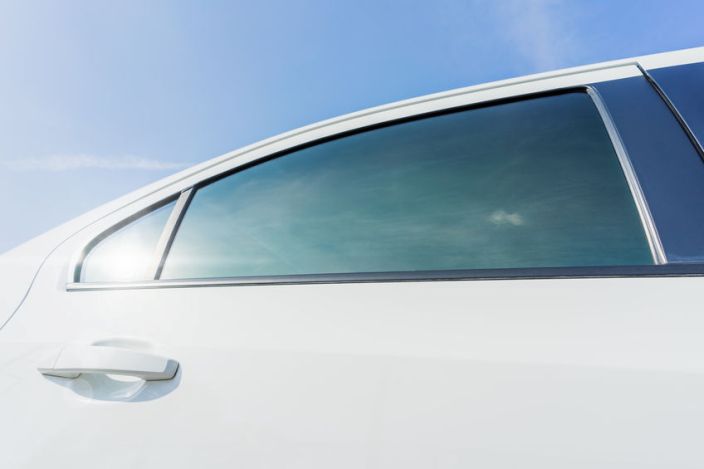 Tinted Auto Glass Repair: How the Process Works